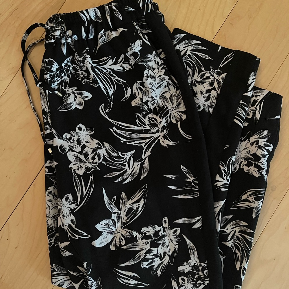 White House Black Market black/white pants